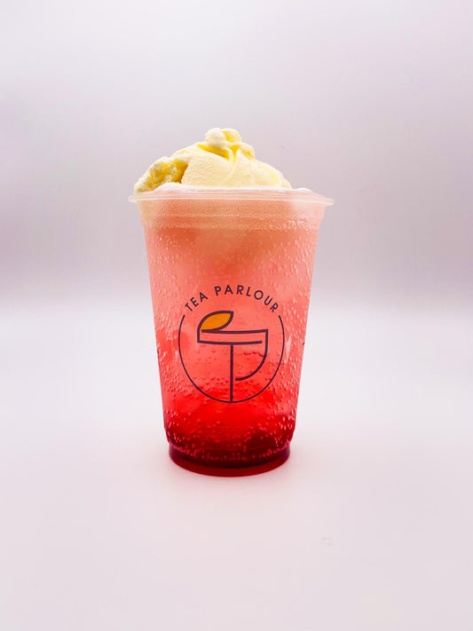 Red Float - Strawberry, Soda with Vannilla ice cream